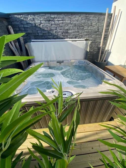 Villa Avec Jacuzzi Proche De La Mer Et Du Centre Barbatre Экстерьер фото